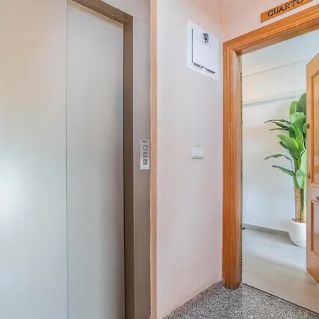 Torre Buena Vista Apartment *